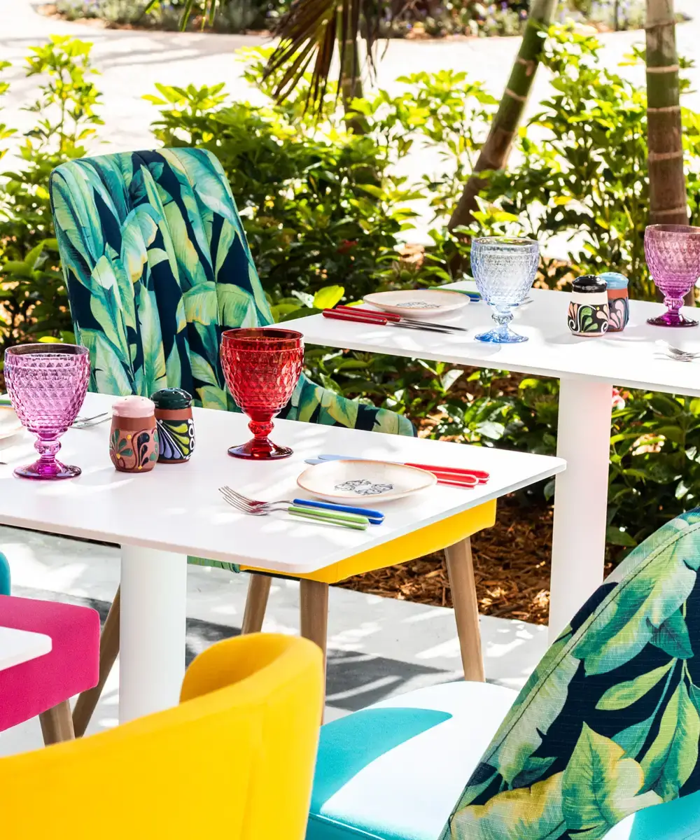 Carnivale Bahamas - mobile version